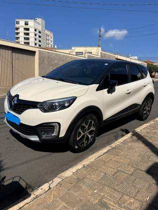 RENAULT CAPTUR 2.0 16V HI-FLEX INTENSE AUTOMÁTICO RENAULT CAPTUR 2.0 16V HI-FLEX INTENSE AUTOMÁTICO